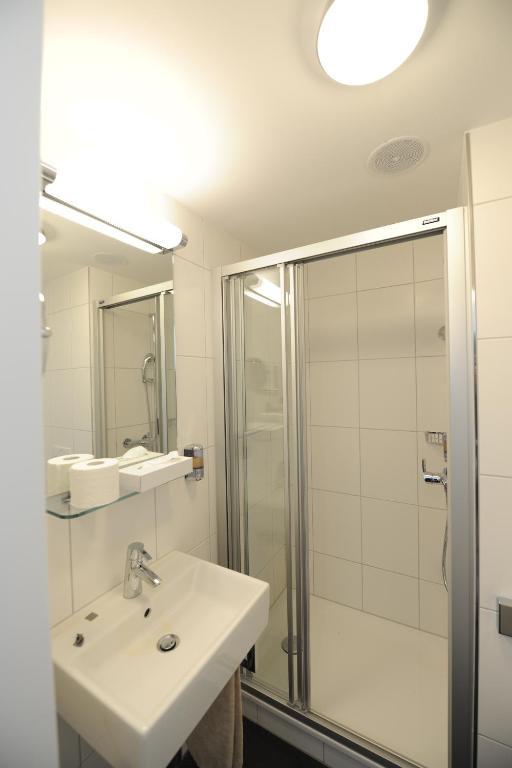 Hotel Freihof Swiss Lodge Унтерегери Номер фото